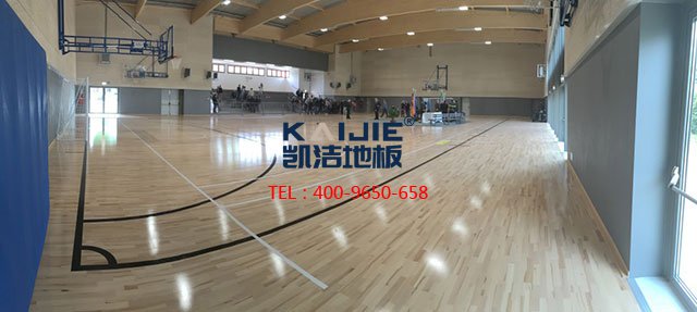 體育運(yùn)動(dòng)木地板的優(yōu)勢——?jiǎng)P潔地板