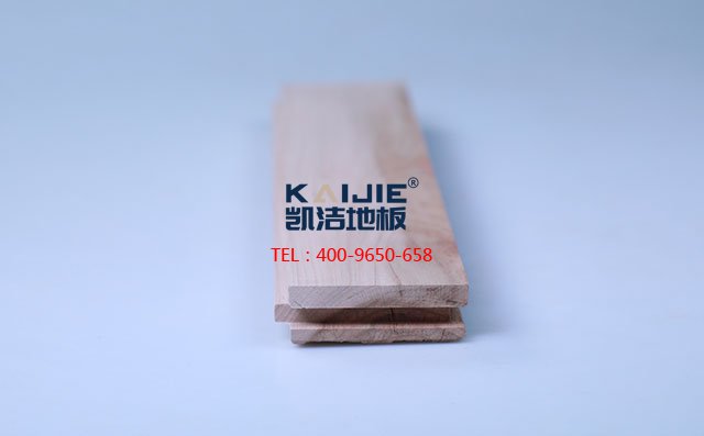 北美楓木三級素板運(yùn)動木地板——?jiǎng)P潔地板