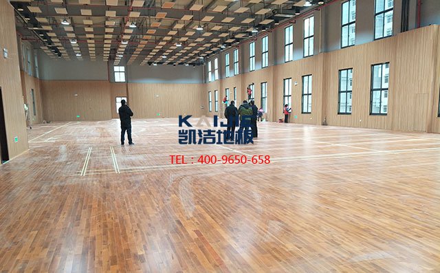 體育館木地板安裝施工藝，很全很專業(yè)——凱潔地板