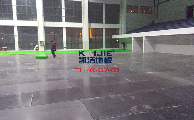 體育木地板的保養(yǎng)及防潮，都得做些什么——?jiǎng)P潔地板