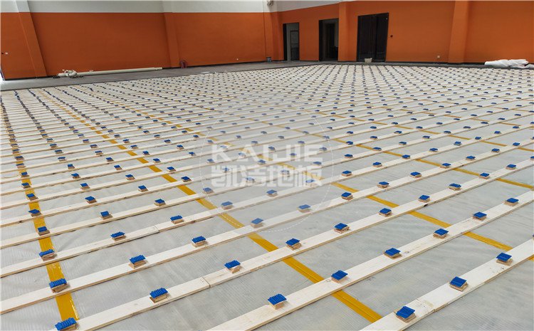 廣州天河區(qū)長大公路培訓(xùn)學(xué)?；@球館木地板案例-凱潔體育地板