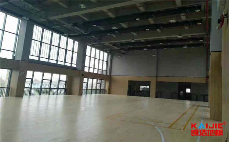 學(xué)校籃球場地木地板規(guī)格